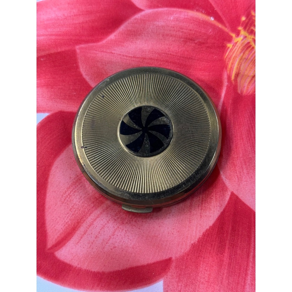 Vintage‎ Gold Tone Sunburst Powder Compact Black Enamel Pinwheel Swirl 2.5 Inch
